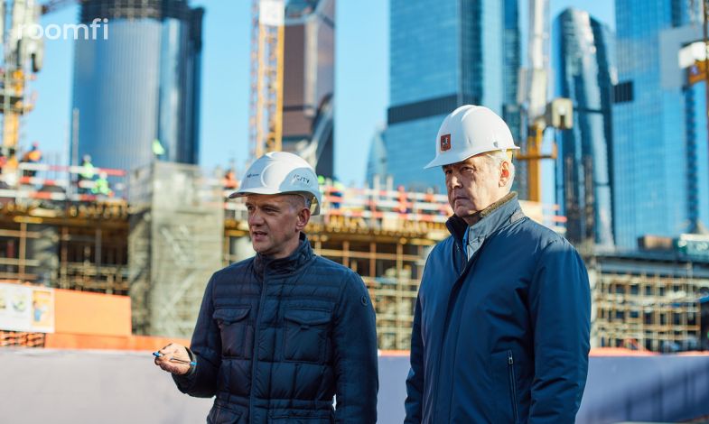 Сергей Собянин посетил строительную площадку деловых небоскребов iCITY от MR Group - Фото 1