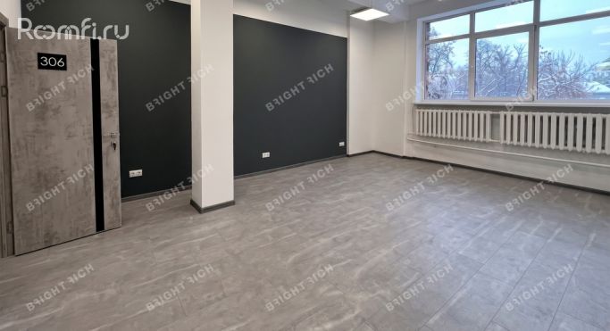 Продажа офиса 388 м², Верхняя Красносельская улица - фото 2