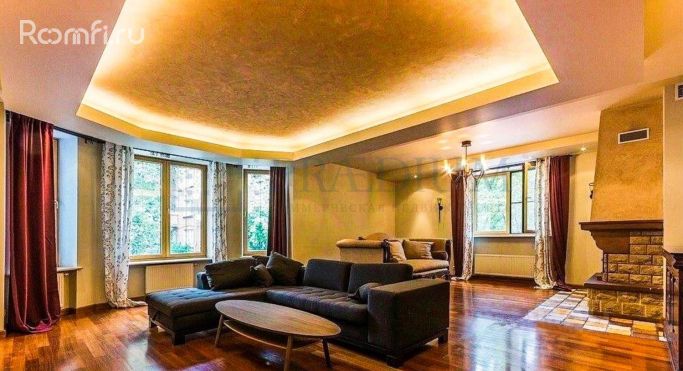 Продажа офиса 1040 м², Большая Татарская улица - фото 1