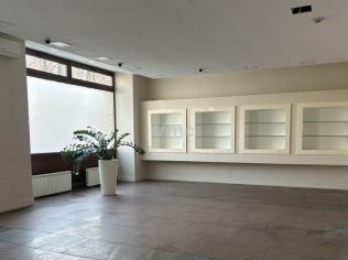 Аренда торгового помещения 100 м²