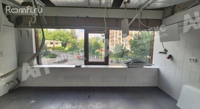 Аренда помещения свободного назначения 660 м², улица Архитектора Власова - фото 1