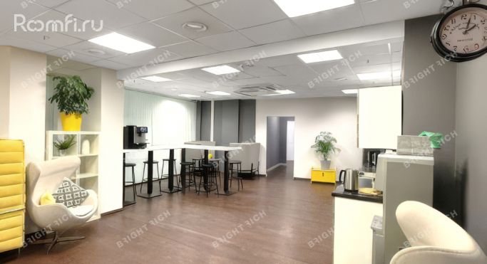 Аренда офиса 569.3 м², Летниковская улица - фото 1