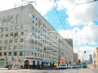 Аренда торгового помещения 320 м²