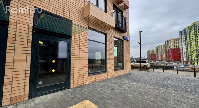 Аренда помещения свободного назначения 61 м², улица Братьев Бромлей - фото 2