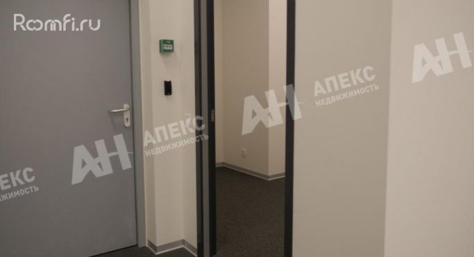 Аренда помещения свободного назначения 100 м², 1-й Красногвардейский проезд - фото 1