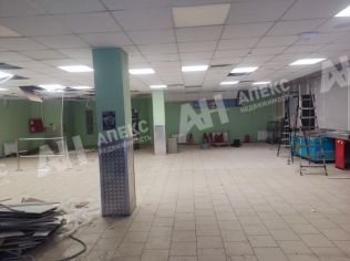 Аренда помещения свободного назначения 180 м²