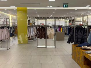 Аренда торгового помещения 322 м²
