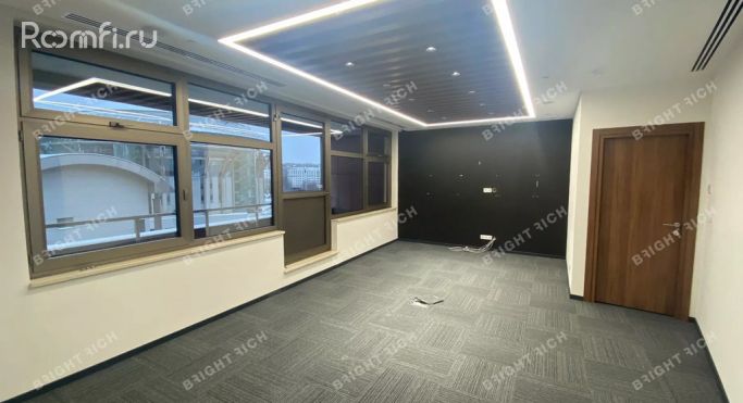 Аренда офиса 965 м², Космодамианская набережная - фото 1