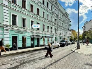 Аренда торгового помещения 66.1 м²