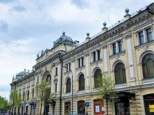 Продажа торгового помещения 401 м²