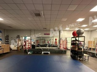 Аренда помещения свободного назначения 202 м²