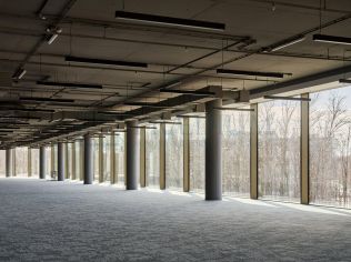 Аренда помещения свободного назначения 1471 м²