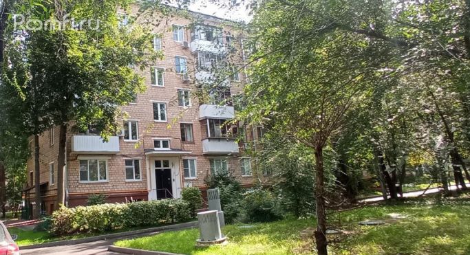 Продажа торгового помещения 324.7 м², улица Рогова - фото 1