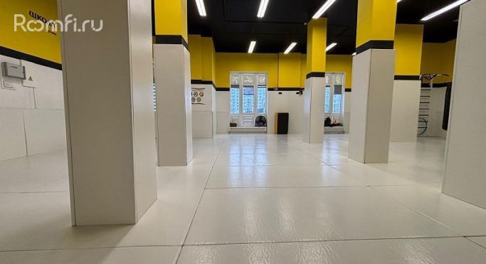 Продажа помещения свободного назначения 136 м², 1-я Мичуринская улица - фото 1