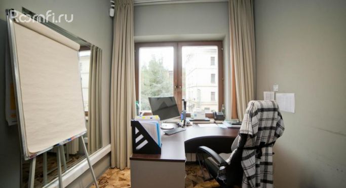 Продажа офиса 400 м², улица Гашека - фото 1