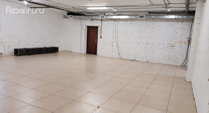 Аренда торгового помещения 110 м², улица Гурьянова - фото 2
