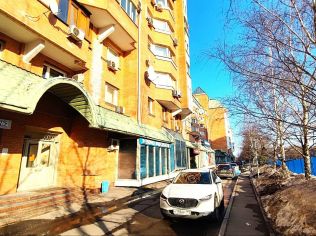 Аренда помещения свободного назначения 196 м²