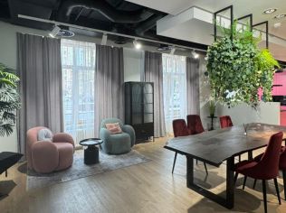 Аренда помещения свободного назначения 382.6 м²