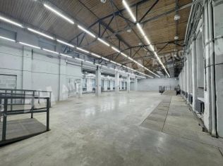 Аренда производственного помещения 933 м²