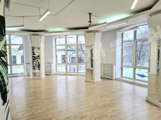 Аренда помещения свободного назначения 230 м²