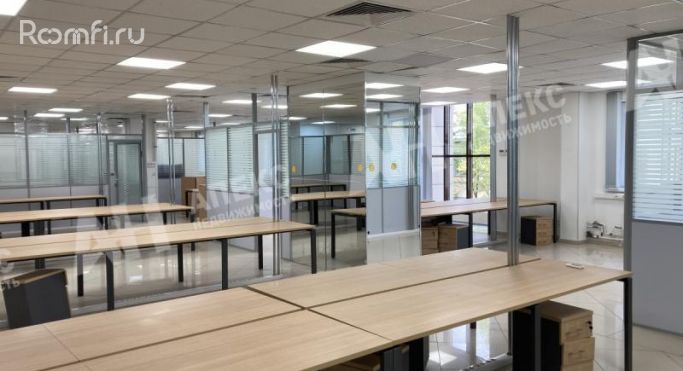 Аренда офиса 550 м², Нижняя Красносельская улица - фото 1