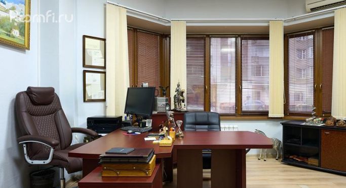 Продажа офиса 179.4 м², Банный переулок - фото 1