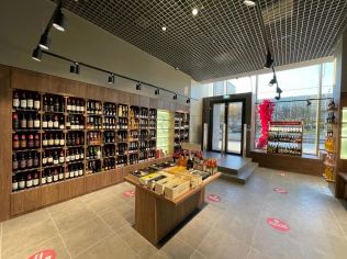 Аренда торгового помещения 159 м²