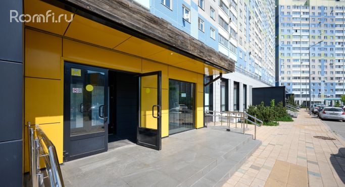 Аренда торгового помещения 224.6 м², 3-я Нововатутинская улица - фото 2