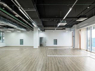 Аренда помещения свободного назначения 352 м²