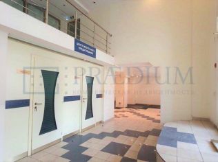 Аренда торгового помещения 472 м²