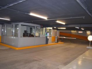 Аренда торгового помещения 2300 м²