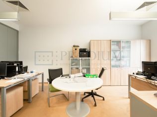 Продажа офиса 422 м²