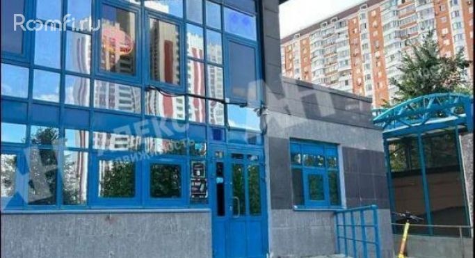 Продажа торгового помещения 184 м², улица Покрышкина - фото 3