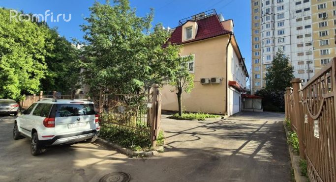 Аренда помещения свободного назначения 1252 м², улица Кедрова - фото 1