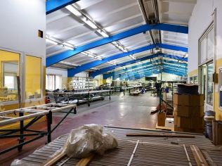 Аренда производственного помещения 1600 м²