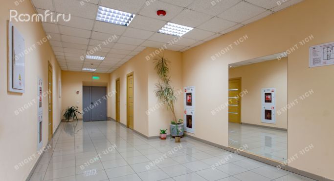 Продажа офиса 13540 м², Рабочая улица - фото 1