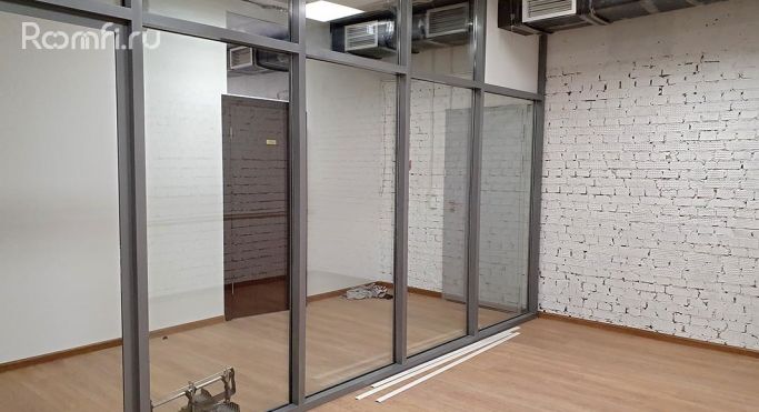 Аренда офиса 17.9 м², улица Гурьянова - фото 1