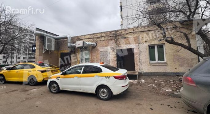 Аренда помещения свободного назначения 900 м², Авангардная улица - фото 1