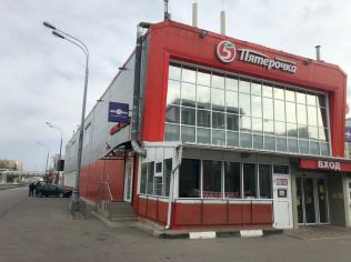 Аренда помещения свободного назначения 584 м²