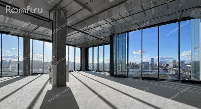 Аренда офиса 2432 м², проспект Лихачёва - фото 1