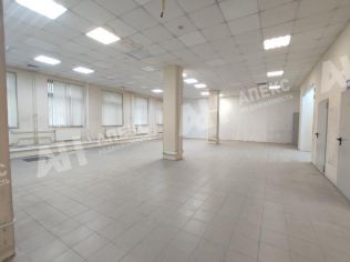 Аренда помещения свободного назначения 654 м²