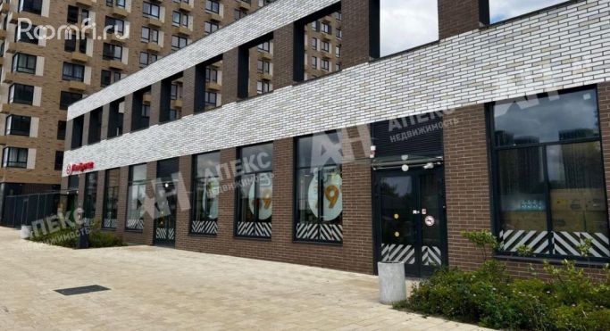 Продажа торгового помещения 307 м², Открытое шоссе - фото 2