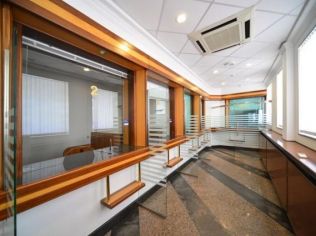 Аренда помещения свободного назначения 203 м²