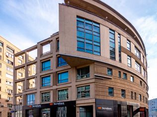 Аренда офиса 1441.8 м²