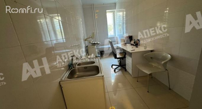 Аренда помещения свободного назначения 140 м², улица Новаторов - фото 2