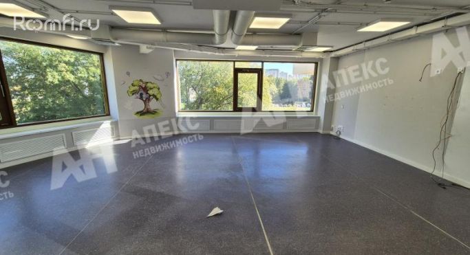 Аренда помещения свободного назначения 758 м², улица Архитектора Власова - фото 1