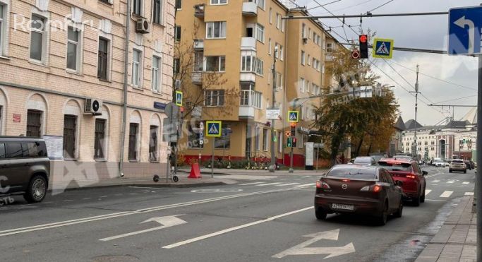 Продажа помещения свободного назначения 43 м², Новорязанская улица - фото 1