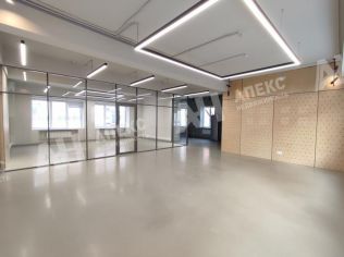 Аренда помещения свободного назначения 471 м²