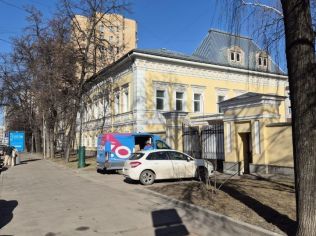 Аренда помещения свободного назначения 1370 м²