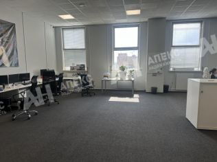 Аренда помещения свободного назначения 154 м²